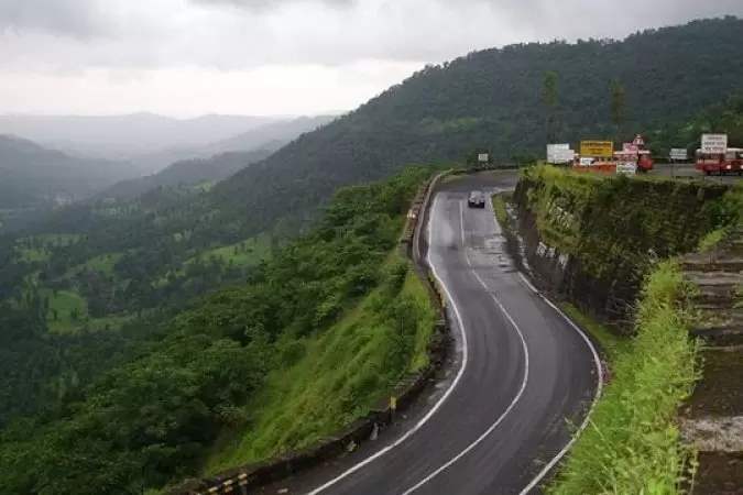 grasshopper yatra Image